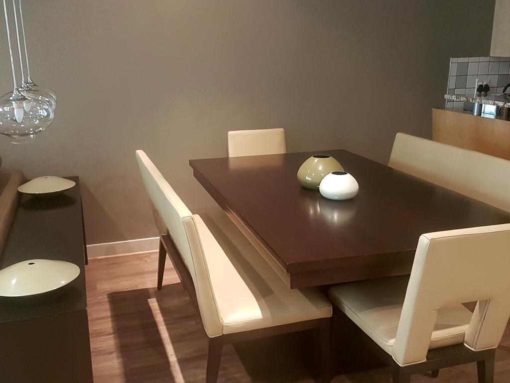 Weom Apartments Сандтон Екстер'єр фото