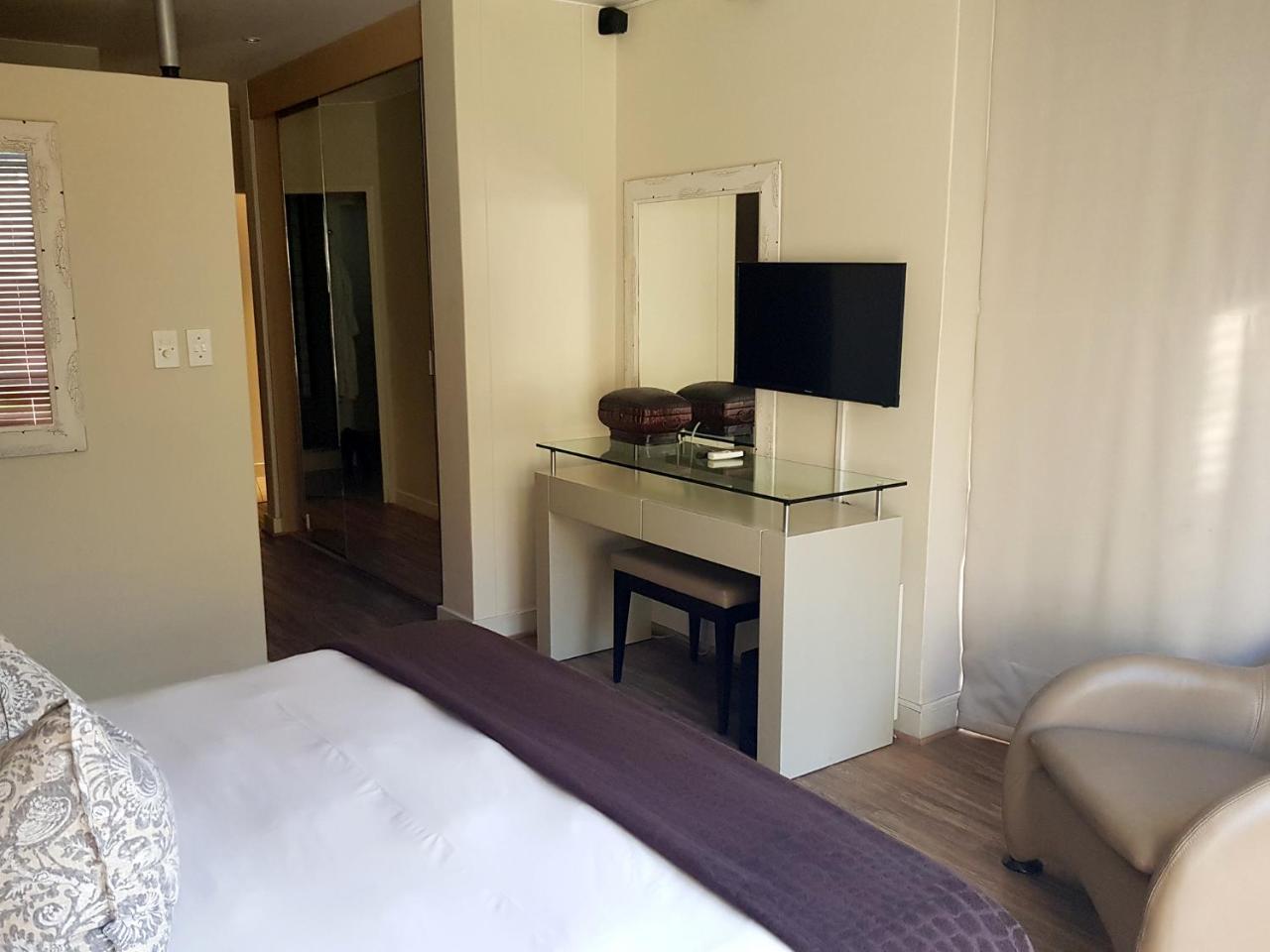 Weom Apartments Сандтон Екстер'єр фото